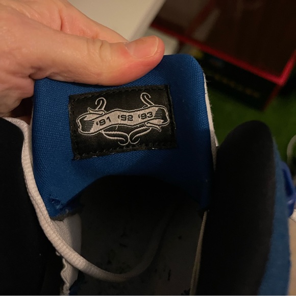 Jordan 6 Rings Team Royals - Picture 8 of 8
